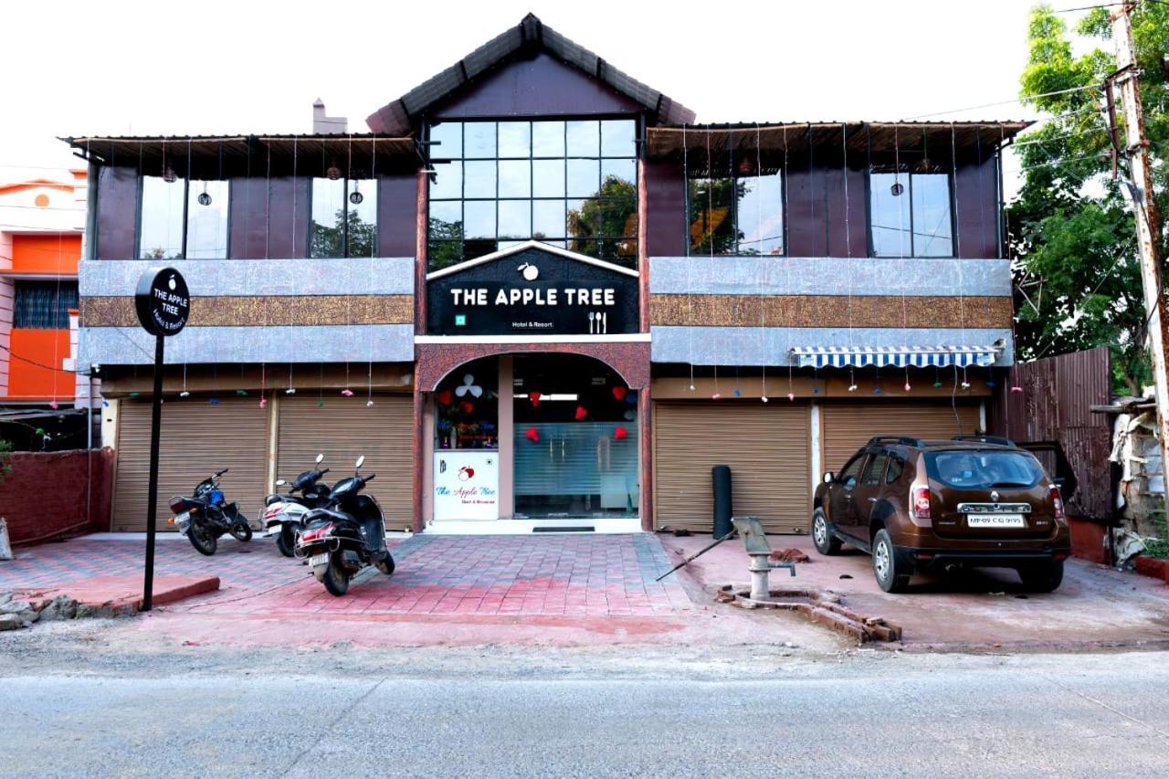 The Apple Tree Hotel Індаур Екстер'єр фото